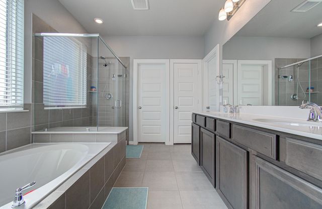 4910 Magnolia Springs Drive, Pearland, TX 77584