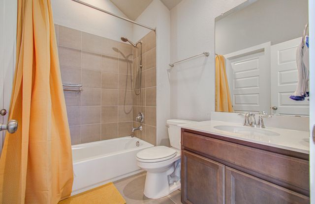4910 Magnolia Springs Drive, Pearland, TX 77584