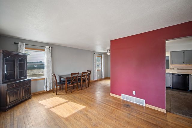 3520 SE 3rd Street, Des Moines, IA 50315