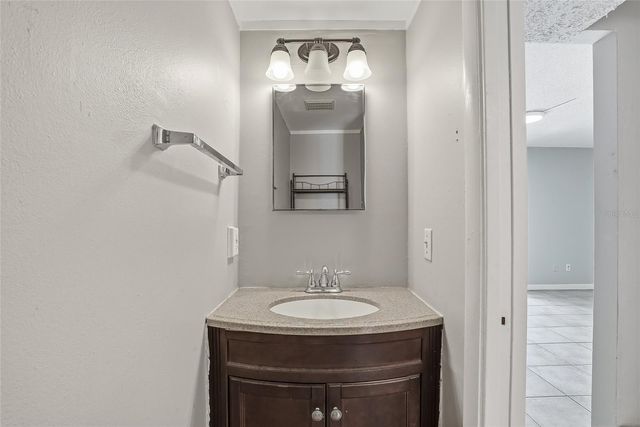 109 S LAUBER WAY B, Tampa, FL 33609