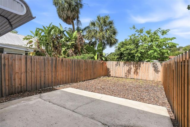 109 S LAUBER WAY B, Tampa, FL 33609