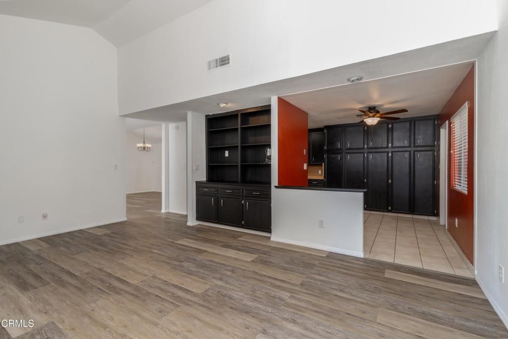 Image 13 of property listing at 2601 Barrington Street, Bakersfield, CA 93309