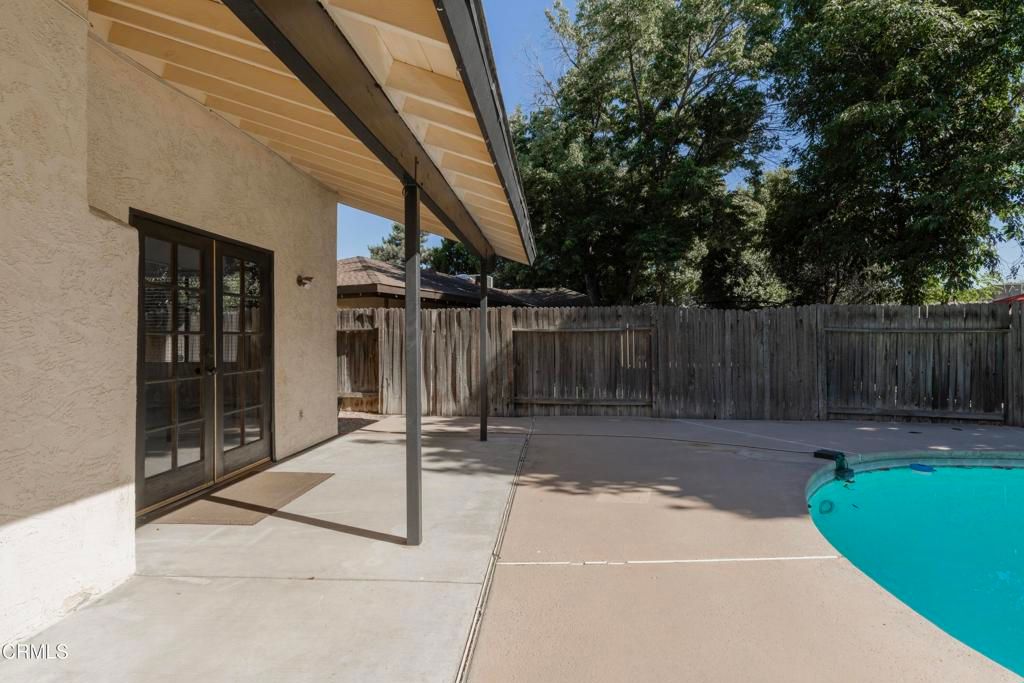 Image 33 of property listing at 2601 Barrington Street, Bakersfield, CA 93309