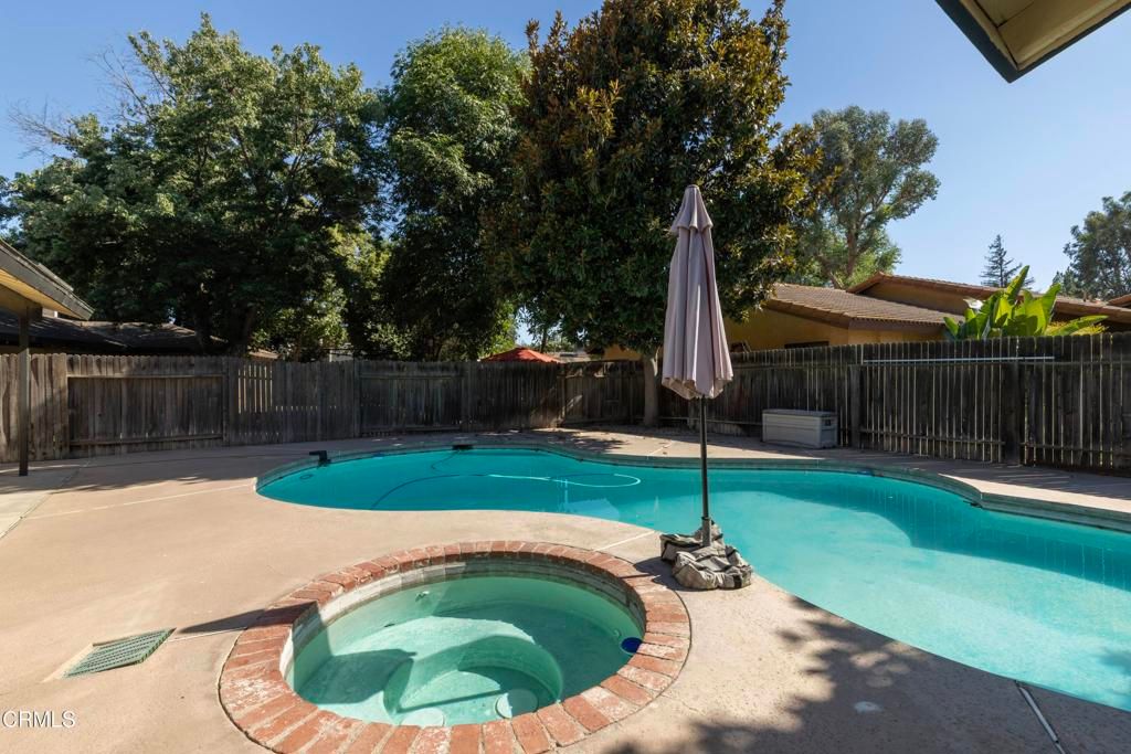 Image 35 of property listing at 2601 Barrington Street, Bakersfield, CA 93309