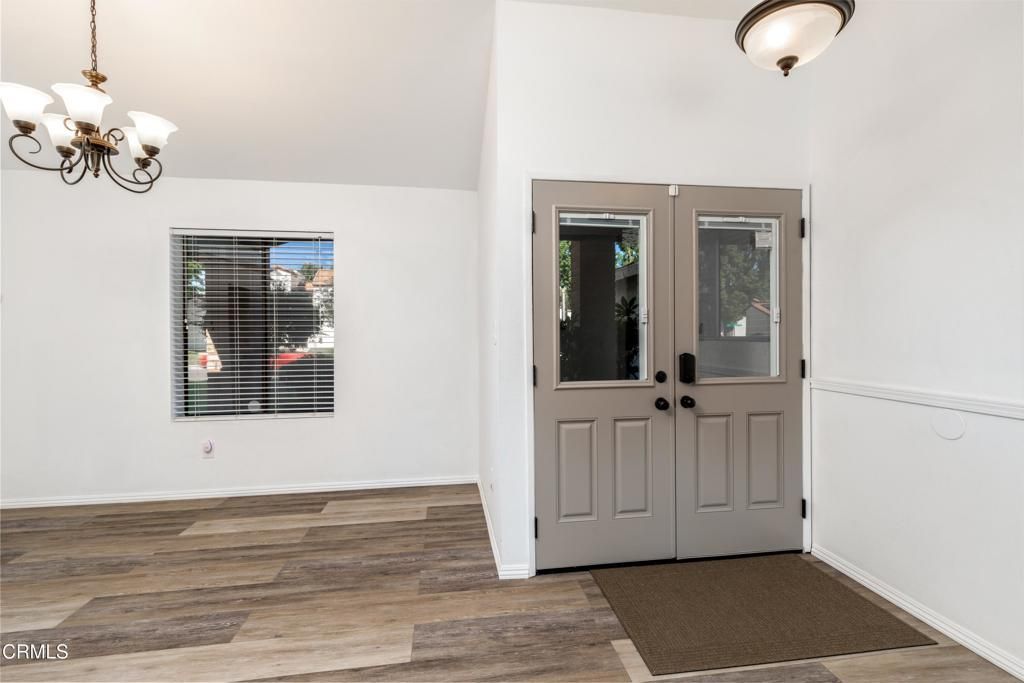 Image 9 of property listing at 2601 Barrington Street, Bakersfield, CA 93309