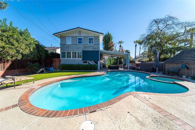 319 N Encinitas Avenue, Monrovia, CA 91016