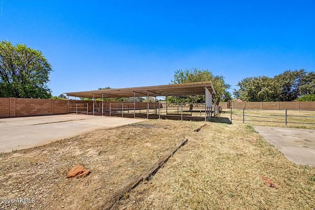 5228 W MCNEIL Street, Laveen, AZ 85339
