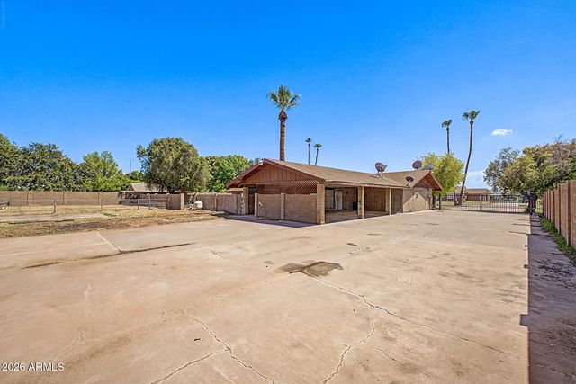 5228 W MCNEIL Street, Laveen, AZ 85339