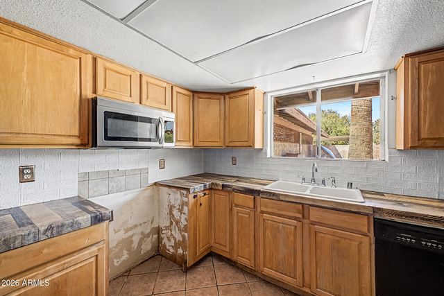 5228 W MCNEIL Street, Laveen, AZ 85339
