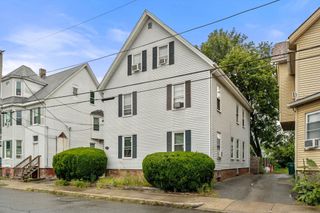 10 Holman St C, Attleboro, MA 02703