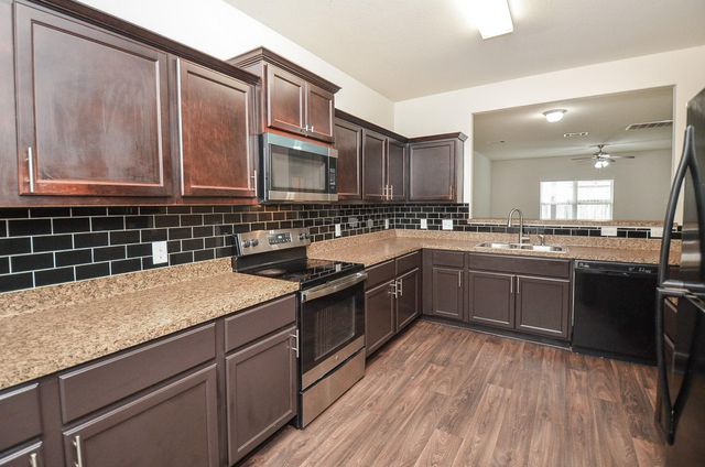 10531 Logger Pine Trail, Houston, TX 77088