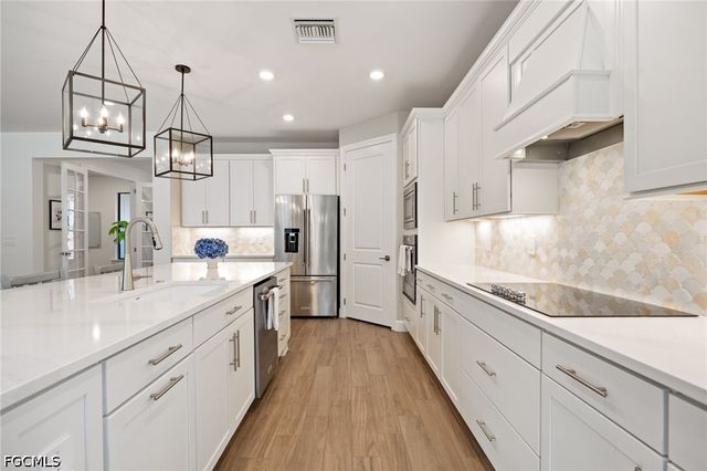 2968 Sagittaria LN, Alva, FL 33920