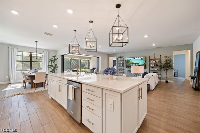 2968 Sagittaria LN, Alva, FL 33920