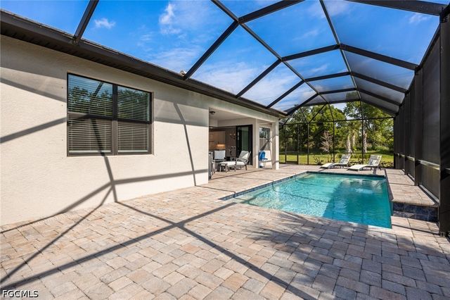 2968 Sagittaria LN, Alva, FL 33920