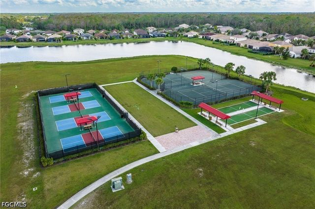 2968 Sagittaria LN, Alva, FL 33920