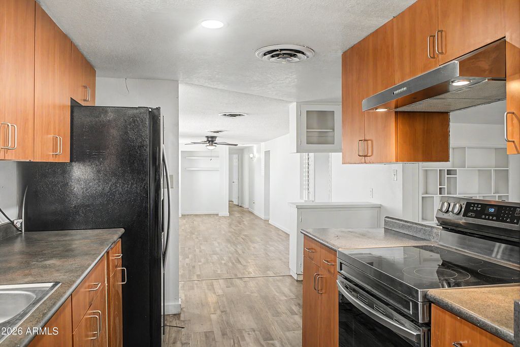 Image 11 of property listing at 5438 E ALDER Avenue, Mesa, AZ 85206