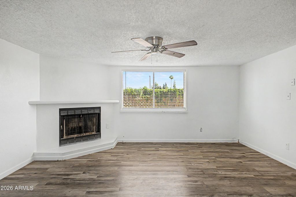Image 12 of property listing at 5438 E ALDER Avenue, Mesa, AZ 85206