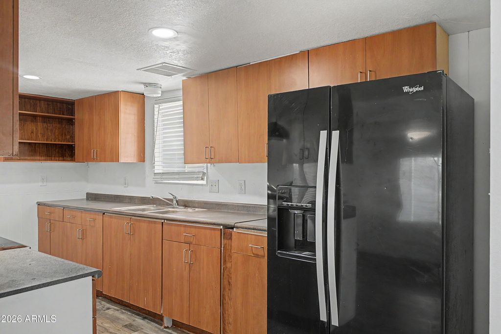 Image 9 of property listing at 5438 E ALDER Avenue, Mesa, AZ 85206