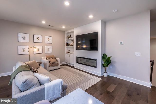958 SKYLAR CT, Phoenixville, PA 19460