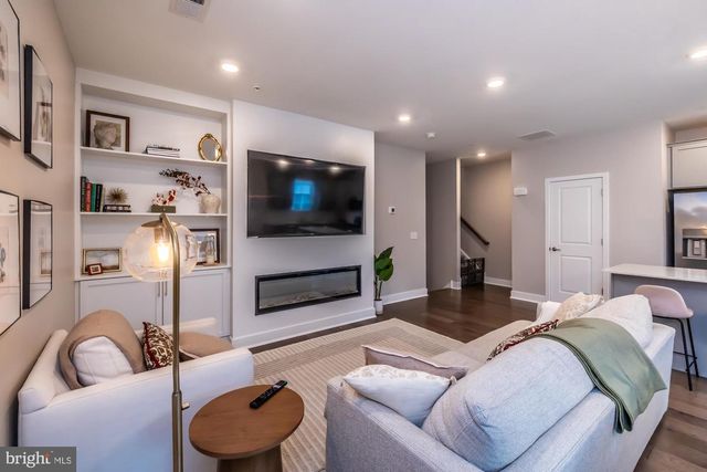958 SKYLAR CT, Phoenixville, PA 19460