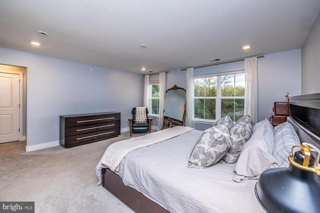 958 SKYLAR CT, Phoenixville, PA 19460