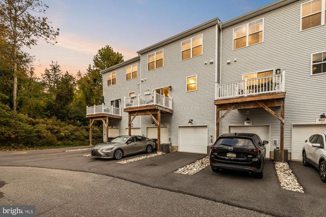 958 SKYLAR CT, Phoenixville, PA 19460