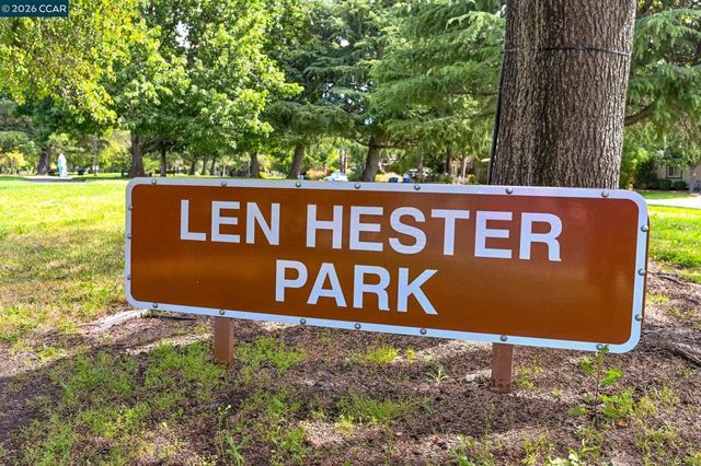 1218 Hookston Rd, Concord, CA 94518