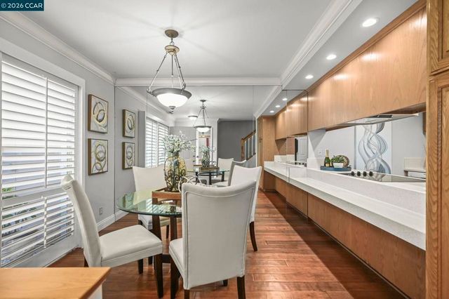 1218 Hookston Rd, Concord, CA 94518