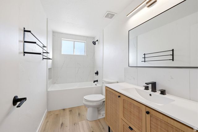 2837 S DAVIS BLVD, Bountiful, UT 84010