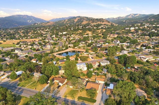 2837 S DAVIS BLVD, Bountiful, UT 84010