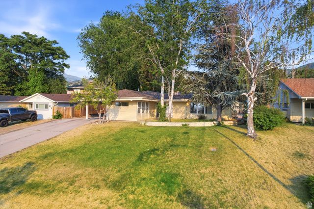 2837 S DAVIS BLVD, Bountiful, UT 84010