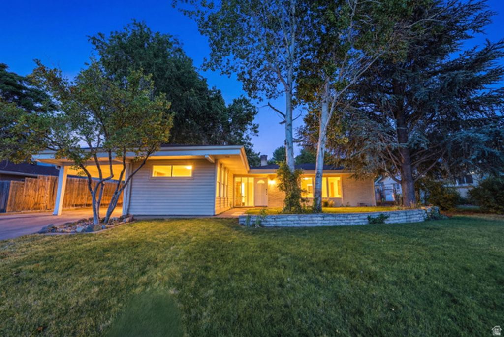 2837 S DAVIS BLVD, Bountiful, UT 84010
