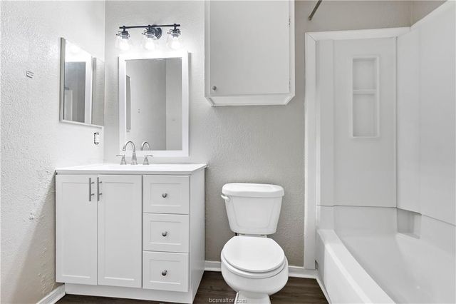 616 Cross Timbers Drive, College Station, TX 77840