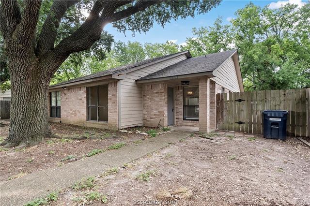616 Cross Timbers Drive, College Station, TX 77840