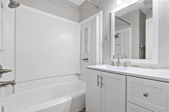 616 Cross Timbers Drive, College Station, TX 77840