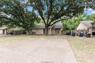 616 Cross Timbers Drive, College Station, TX 77840