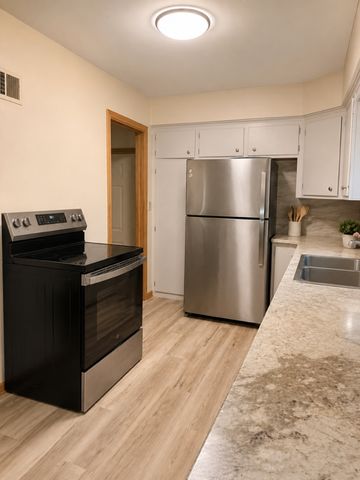 841 W Moore Lake Drive, Fridley, MN 55432