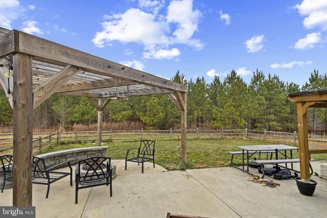 5260 WEEMS DR, King George, VA 22485