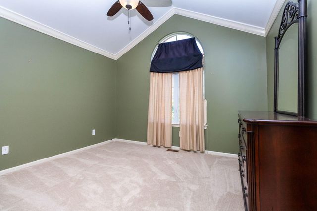 47507 Vistas Cir Drive N, Canton, MI 48188