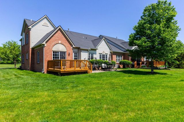 47507 Vistas Cir Drive N, Canton, MI 48188