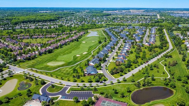47507 Vistas Cir Drive N, Canton, MI 48188