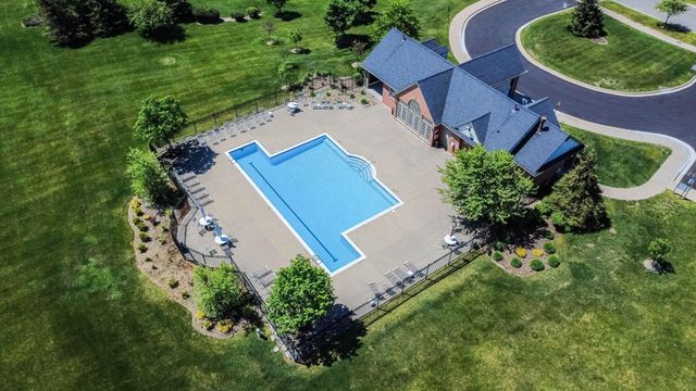 47507 Vistas Cir Drive N, Canton, MI 48188
