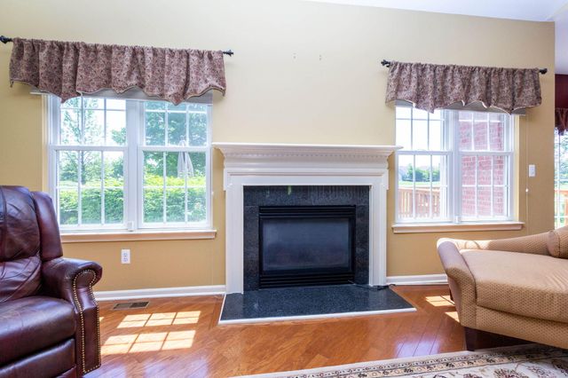 47507 Vistas Cir Drive N, Canton, MI 48188