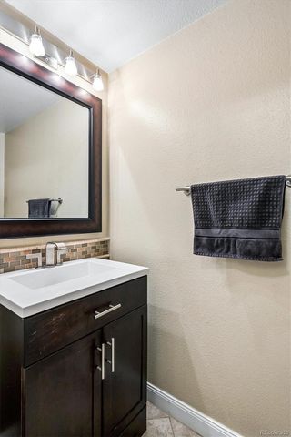 7476 E Arkansas Avenue 39-02, Denver, CO 80231