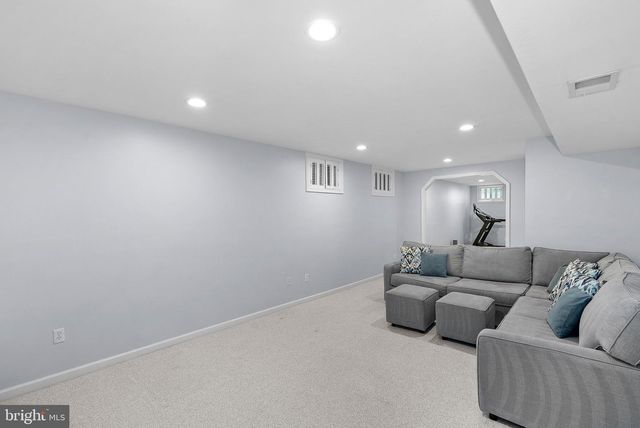 20630 BRIDGEPORT CT, Sterling, VA 20165
