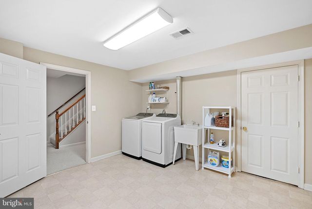 20630 BRIDGEPORT CT, Sterling, VA 20165