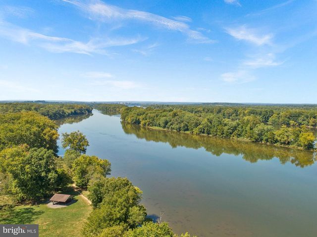 20630 BRIDGEPORT CT, Sterling, VA 20165