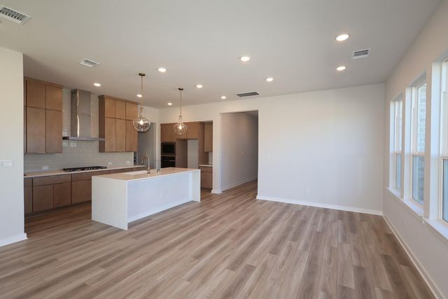 416 Lariat Loop, Liberty Hill, TX 78642