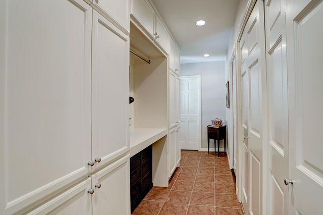 5442 Lincrest Lane, Houston, TX 77056