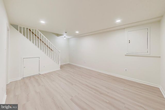 8932 BARROWGATE CT, Potomac, MD 20854